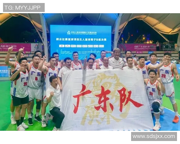 杭州篮球队反击战术解析与球队未来发展展望 杭州篮球队反击战术解析与球队未来发展展望