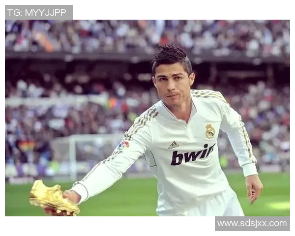 梦幻绿茵场上的逆袭人生装成足球明星的我如何书写传奇 梦幻绿茵场上的逆袭人生装成足球明星的我如何书写传奇